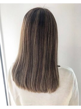 サーク(Sark) 3Dハイライトグレージュ