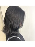 モノトーングレージュのロブヘア