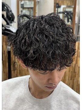 リヴ オオサカ(LIV OSAKA) 波巻きパーマ 波巻きスパイラル メンズマッシュ スパイラル