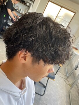 フゥ 宇都宮(FeU) 波巻きパーマメンズパーマメンズヘアツーブロックツイストパーマ