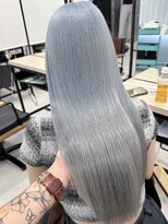 ロウル 渋谷(LOWRL)&nbsp;ホワイトペールブルー/ケアブリーチ/渋谷/ブリーチ