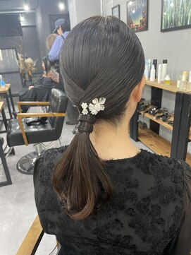 ウェイビー 桜木町店(WAVY) 【WAVY hair set】ピタッとローポニー