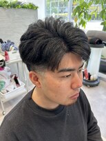 ウィスタリアフィールドプランシュ(WISTARIA FIELD-PLANCHES) 七三フェードショートスタイル