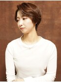 前髪長めショートヘア