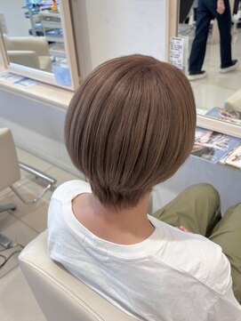 カペリベラ 寝屋川店(Capelli Bella) ベージュカラー