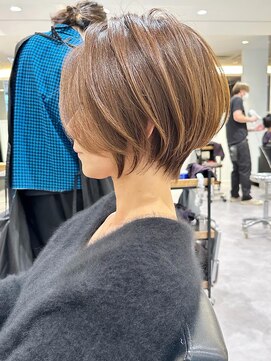 バンプ ギンザ(BUMP GINZA) 30代40代50代ショート白髪ぼかし銀座くびれ　松