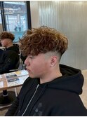 スペインカール ハイライトカラー　メンズカット　メンズパーマ