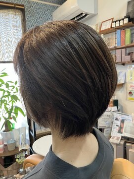 美容室ひろ カット+お白髪活かしぼかしケアカラー