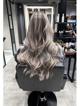 アコ(Aco) ★プラチナラベンダーシルバーのシャドウルーツバレイヤージュ★