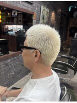フォーコーナーズカットショップスリーセント 栄(FourCornersCutShop 3/cent) 全頭ブリーチ