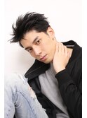 清潔感のある刈り上げショートヘア