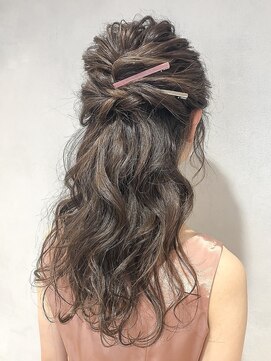 コフィー バイ メルト 吉祥寺(cofy by melt) 【三ツ井】お呼ばれ 大人可愛いハーフアップ ピンクブラウン