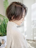 ルアーナ(LUANA)&nbsp;束感、毛流れが魅力の色っぽショート★