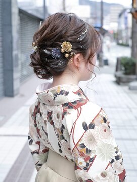 アムールマヤ 卒業式 袴 金箔 ルーズシニヨン