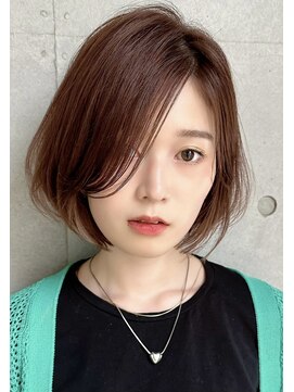 クーエフー(coo et fuu) 20代30代40代前下がりストレート小顔補正立体カット