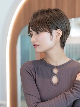 イオ 本厚木(io) 20代30代大人かわいい丸みショート似合わせカットシアカラー前髪