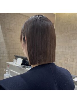 ネオリーブギンザ 銀座店(Neolive GINZA) グレージュ×切りっぱなしボブ