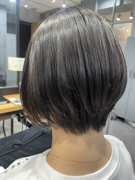 ネウィ 池袋(newi) ショートボブ