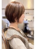 大人綺麗な小顔襟足スッキリショートボブ　30代40代50代