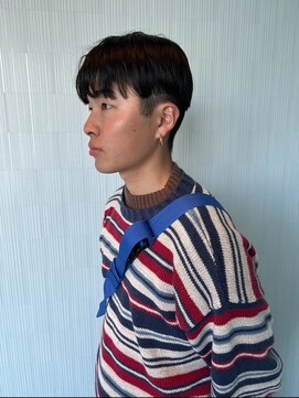 ミッシュバイアーバン(misch by urban.) センター分け刈り上げマッシュ