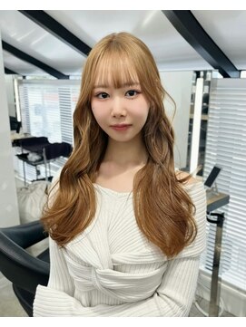 シアター 表参道青山(THEATER) ホワイトミルクティーカラー