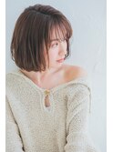 空気感漂う大人のシンプルボブ