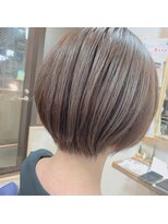 フィン(FiN by allure)&nbsp;髪質改善ショート×ミルクティーベージュ/下河原 聡