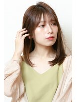 ディスオモテサンドウ 表参道(This OMOTESANDO)&nbsp;セミミディアムナチュラルストレート艶ベージュ