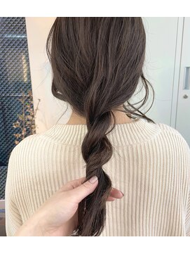 イコ 表参道原宿(ico) くすみブラウン