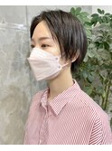 マニッシュ前髪なし黒髪　アッシュブラック　ハンサムショート