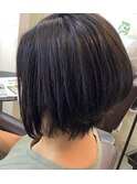 前下がりショートボブ　　