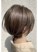大人可愛い小顔ひし形ショートボブ