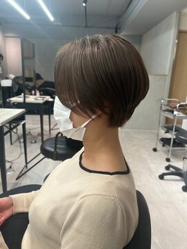 ルネ 北千住(Renee) ハンサムショート_アッシュベージュ_くすみベージュ