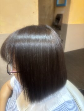 イッセンチ(1cm) 酸性ストレート＋6ステップフルジュアトリートメント