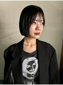 黒髪ハスキーボブ