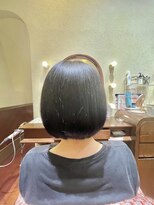 エルサフィロ ヨドヤバシ(el zafiro yodoyabashi) 【el zafiro yodoyabashi】暗め白髪馴染ませボブスタイル