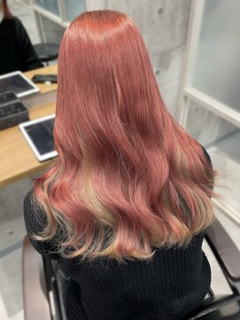 ネウィ 池袋(newi) ピンク×ベージュツートーンカラー