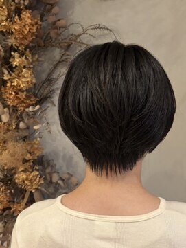 ヒトイロ(hitoiro) ハンサムショート