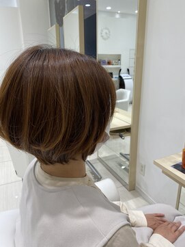 ゼルアヴェダ イオンモール与野(ZELE AVEDA) ショートボブ
