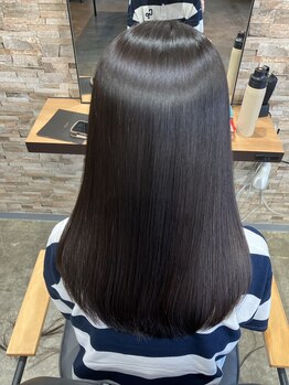 ヒナタ(HINATA)の写真/うるおい溢れる髪へ～ エイジングケアに特化した艶トリートメントで、お手入れ簡単極上の質感★