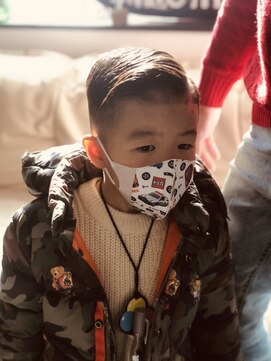 バーバーショップ エイチツー(BARBERSHOP H2) フェードカット