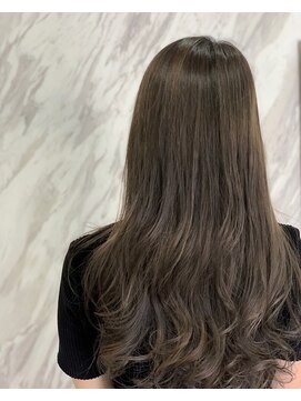 デイジー(Daisy) ロングヘア×グレージュ