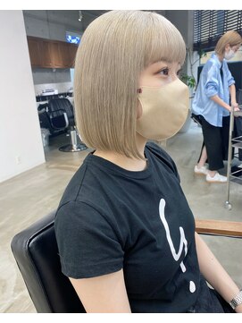 サン(son) ホワイトベージュカラー