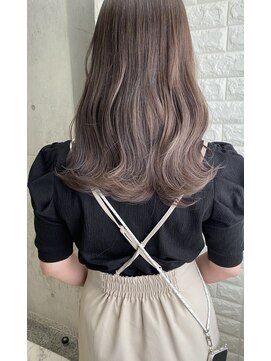 ルノン(LUNON) ハイライトでつくる透明感グレージュカラー