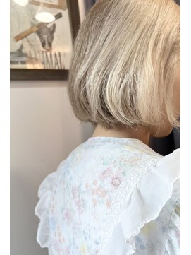 ブロック ジャポン(bloc japon) White blond beige