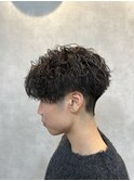センターパートツイストスパイラルパーマ