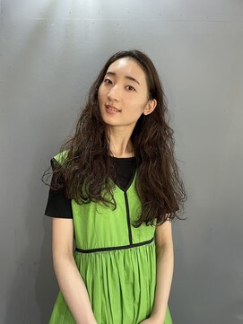 ベシドゥーズ(Besixdouze) グレーベージュフレンチカジュアルアッシュブラックレイヤー