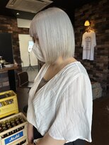 レオクマ(REOKUMA)&nbsp;ホワイトカラー/ハイトーンボブ/こなれボブ