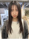 【顔周りが新鮮なストレートロングヘア】ロングレイヤー/湘南