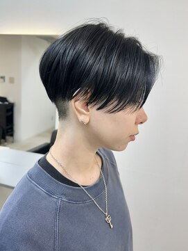 セルン(cerne) ベリーショート大人ショートツーブロックハンサムショート